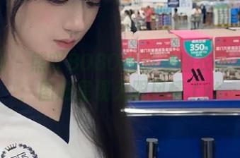 秀人网 - 熊吖BOBO的甜美睡衣写真原图：图册呈现无限风情.txt