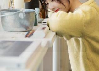 秀人网 - 迷人熊晓晓短裤高清美图，尽显活力与青春，快来一同欣赏吧！.txt
