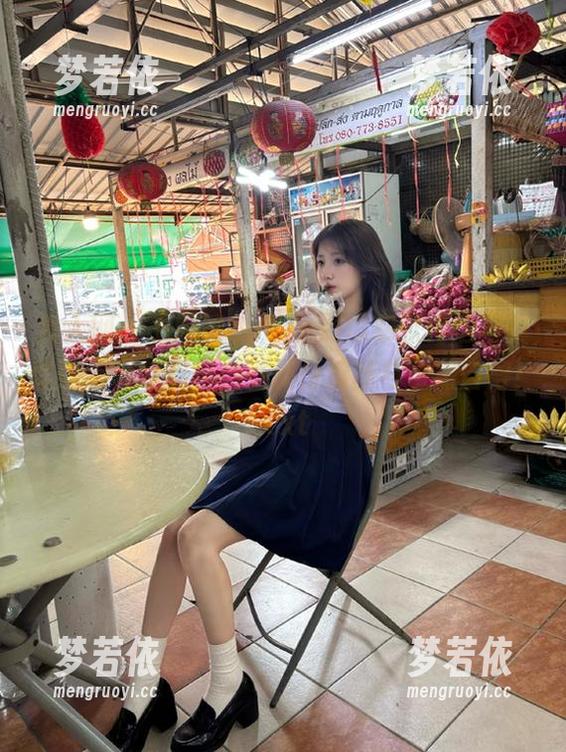 秀人网 - 王婉悠Queen倾情奉献海边写真套图，下载即刻感受那份清新与悠然自得！.txt-梦若依