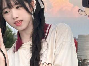 秀人网 - 在线跟随王馨瑶Yanni姐姐的步伐，探索她独特的写真合集！.txt