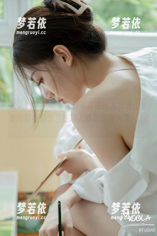秀人网 - 罗爱乔夏日写真原图大放送,全集内容让你想立刻跳入清凉的海水里!.txt-梦若依 秀人网 - 罗爱乔夏日写真原图大放送,全集内容让你想立刻跳入清凉的海水里!.txt-梦若依