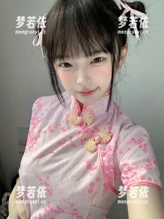 秀人网 - 细腻捕捉，陆萱萱cecillia婚纱美图套图揭示女子柔美的一面.txt-梦若依