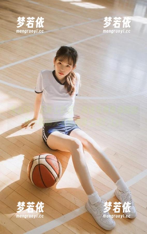秀人网 - 无需上影厅，高清写真带你嗨翻陈小喵的大电影招募主题！.txt-梦若依