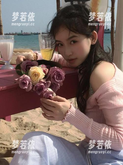 秀人网 - 陈怡曼学姐高清写真合集，捕捉生活中的每一个动人瞬间！.txt-梦若依