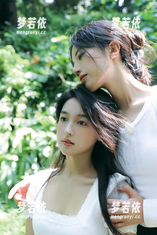 秀人网 - 体验龙籹cool的秘密写真：下载高清图片，领略她的艺术之美.txt-梦若依