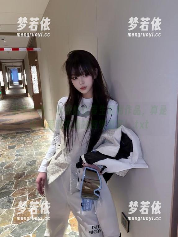 紧急企划 - 小恩的优等生福利作品，真是让人垂涎欲滴的视觉盛宴！.txt-梦若依