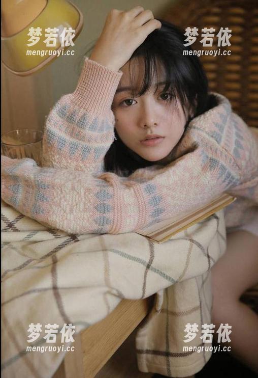 紧急企划 - 唯美圣诞时光：林书辞精选写真合集带你体验节日气息.txt-梦若依