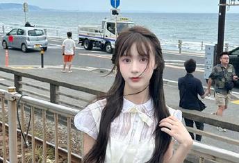 分享织梦映像的耐克白衣美图，唤醒你心中的时尚梦！.txt