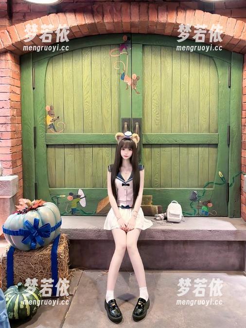 美媛馆 - 探索小波多女友的艺术之旅，最新图片让你领略不一样的风景.txt-梦若依