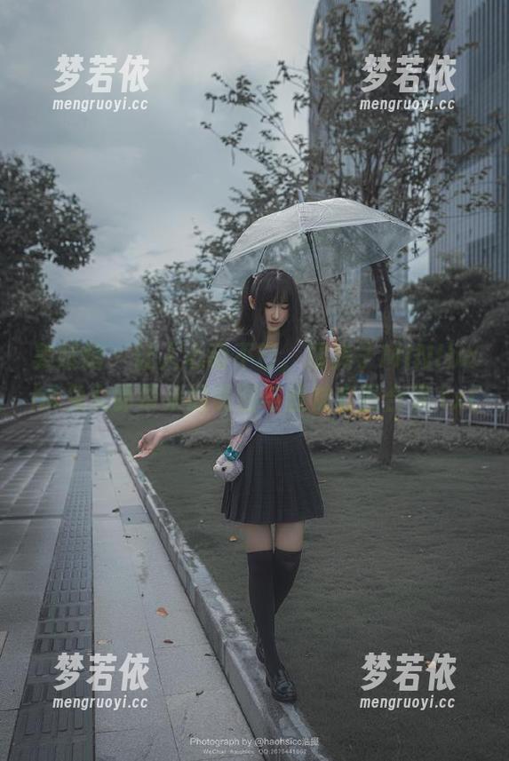 美媛馆 - 让人心动不已，糯美子MINIbabe兔女郎带来的美图与丝袜套图合集.txt-梦若依