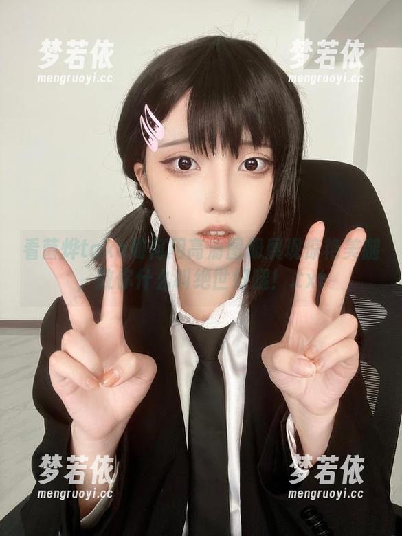 看菌烨tako如何用高清图册展现惊艳美腿，教你什么叫绝世好腿！.txt-梦若依