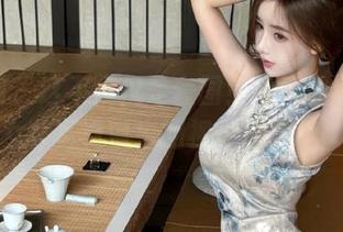 微密圈 - 这不仅仅是套图！“葱油饼er”女仆写真带来的视觉盛宴.txt
