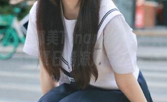 蜜桃社 - 缇娜美Tinami泳池写真作品集，精选夏日清凉趣味大片.txt