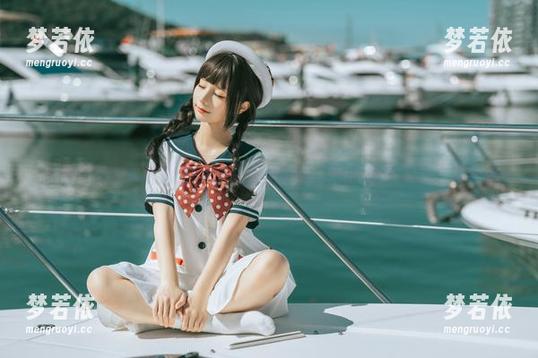 高清写真集玩味：透视蠢沫沫与穹妹之间的视觉诗意之旅.txt-梦若依