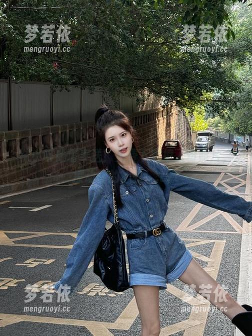 袜小喵倾情奉送！免费下载撩人粉照片，撩动你的心弦！.txt-梦若依