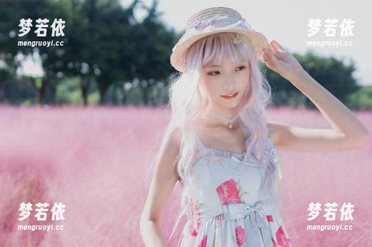 西瓜少女独特视角，铁轨成片写真作品全在网盘中等你发现.txt-梦若依