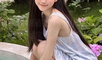 语画界 - 抛弃所有束缚，Miko酱的私拍写真带你领略瑜伽的无尽魅力与深邃。.txt