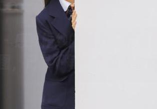 语画界 - 感受婚纱的魅力：乔漫妮mina写真套图，记录下每一个动人瞬间！.txt