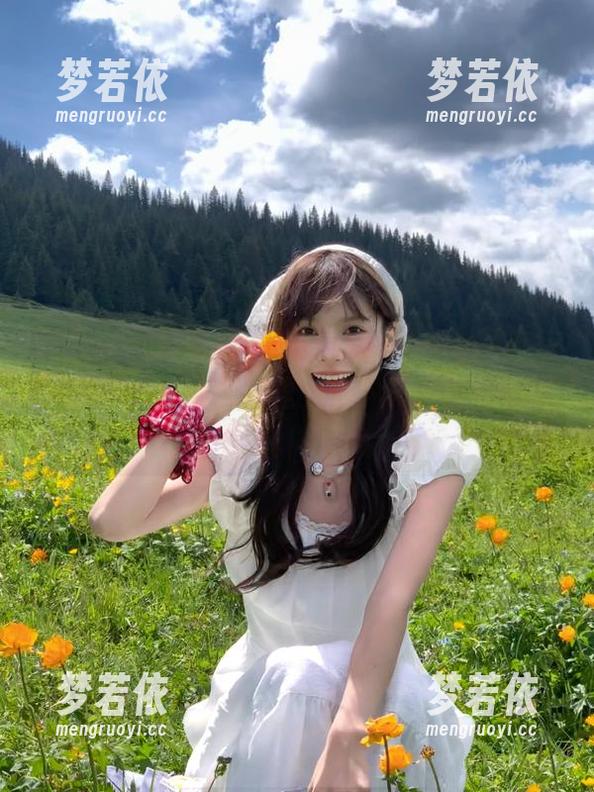 语画界 - 精致生活从徐莉芝Booty的粉色写真开始，点击这里免费下载，尽享美好时光！.txt-梦若依