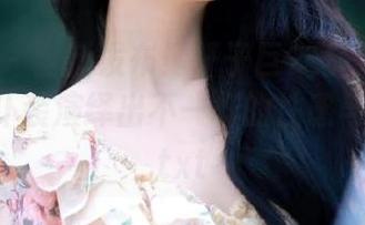 微密圈 - 全新发布！轩子巨2兔写真集更新，女仆装演绎出不一样的性感与甜美！.txt