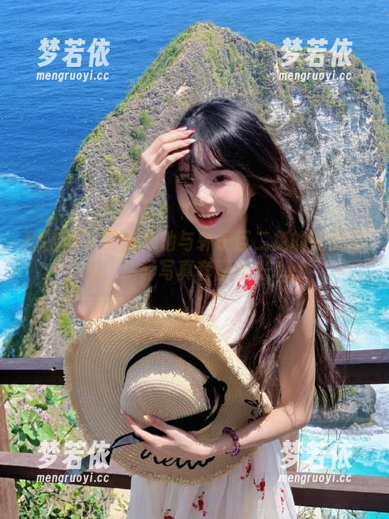微密圈 - 舒适泳池与轩子巨二兔的完美结合，精彩写真套图曝光.txt-梦若依