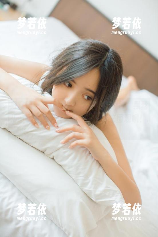 微密圈 - 软妹小九九带来全新图包，黑丝儿油亮的视觉盛宴更新中，快来围观哦！.txt-梦若依