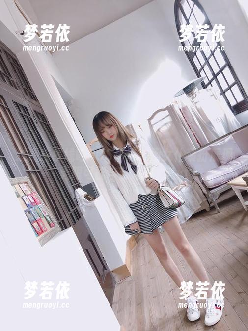 过期米线线喵COS精选：用女仆装扮展现无限可能与艺术魅力.txt-梦若依