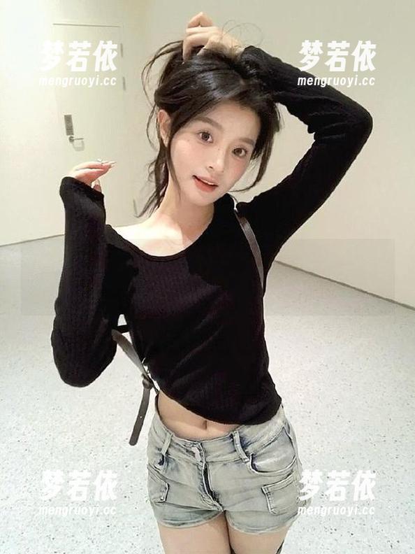 雅拉伊 - 非凡私拍：娜娜用内衣写真诠释自信与美丽.txt-梦若依