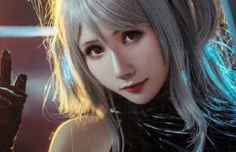 雅祈masaki倾心之作：碧蓝航线奥古斯特写真与照片全景解析.txt