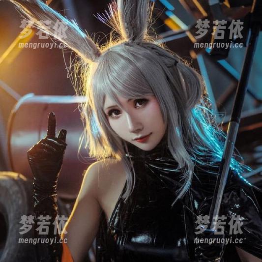 雅祈masaki倾心之作：碧蓝航线奥古斯特写真与照片全景解析.txt-梦若依