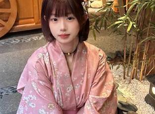 青豆客 - 全新更新！叶佳颐泳装写真精品图片，探索她泳池旁的优雅与活力瞬间。.txt