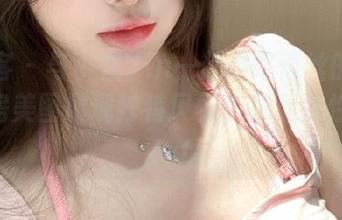 青豆客 - 与小九Vin一起领略蕾丝的魅力：私房美图展现独特风情，尽显女性柔美.txt