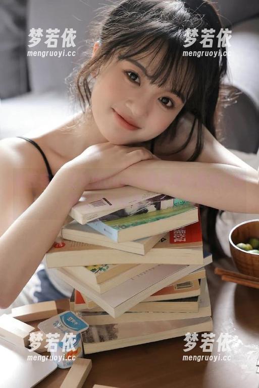 青豆客 - 王婉悠Queen最新甜心图册上线，感受她的青春与活力.txt-梦若依