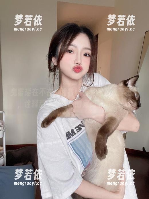 鬼畜瑶在不在w独特睡衣写真集重要更新，诠释甜美与性感的完美平衡！.txt-梦若依