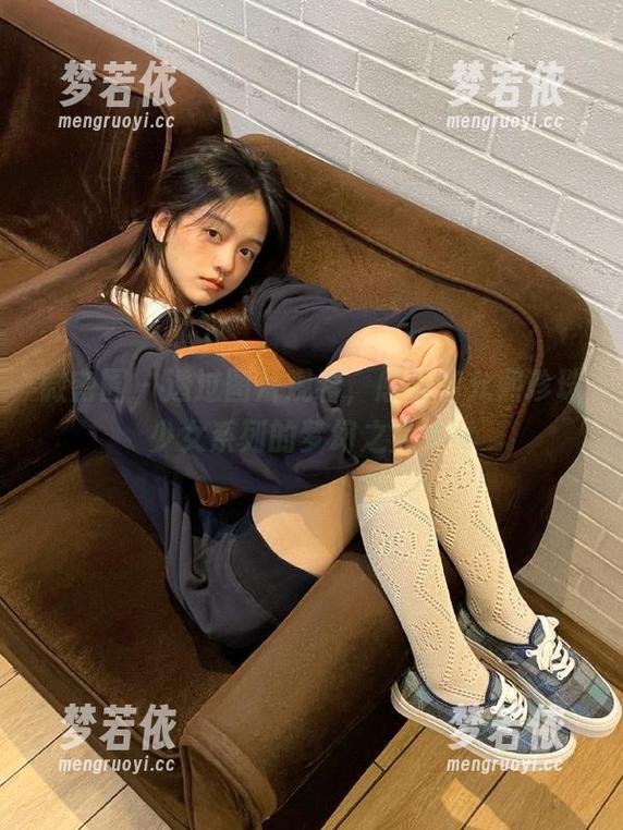 微密圈 - 透过图片观看，感受黎允熙珍珠少女系列的梦幻之美.txt-梦若依